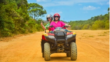 Entre Fal&eacute;sias e Trilhas &ndash; Litoral Sul + Quadriciclo